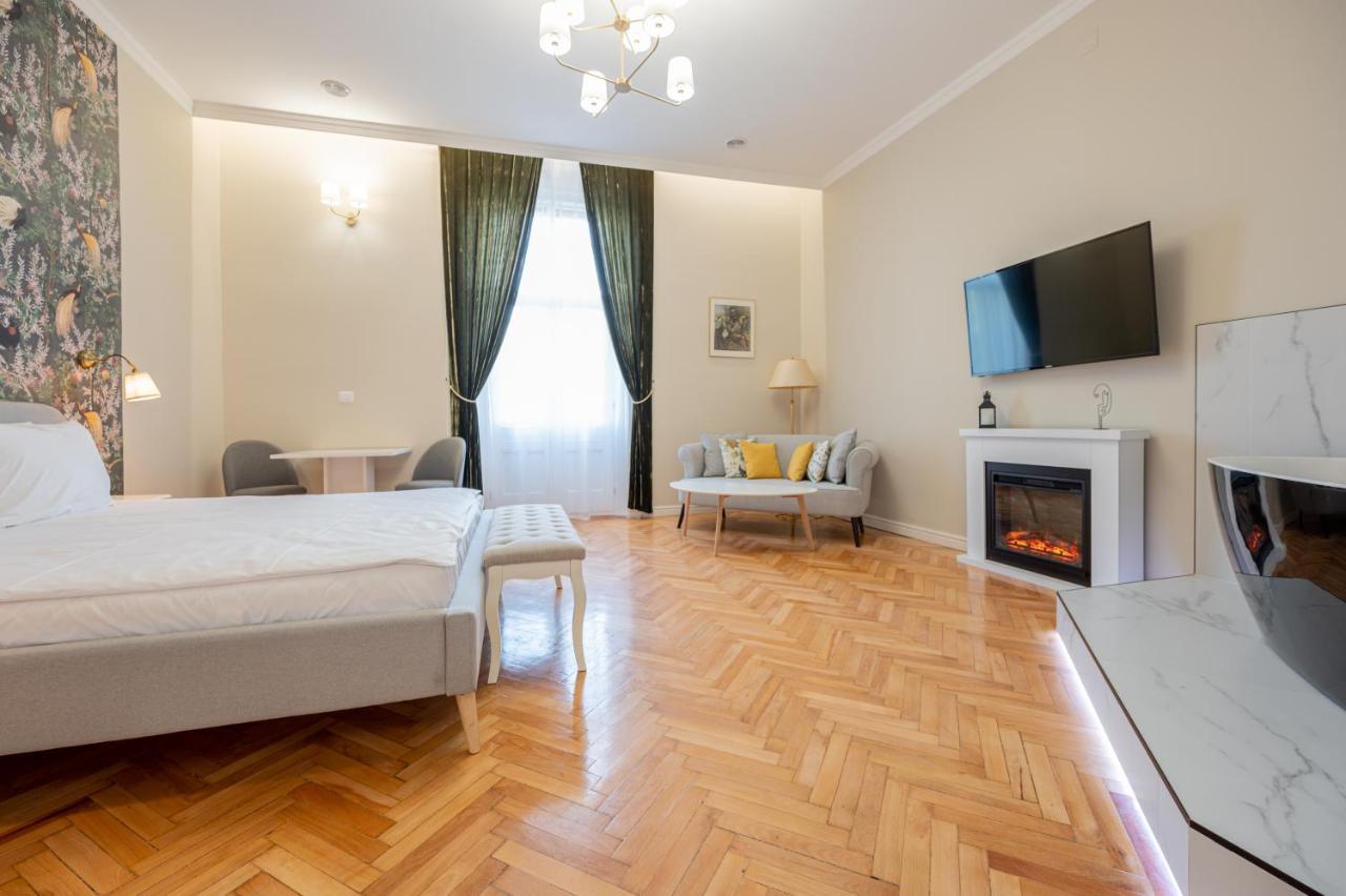 Central Park Apartments ออราแด ภายนอก รูปภาพ