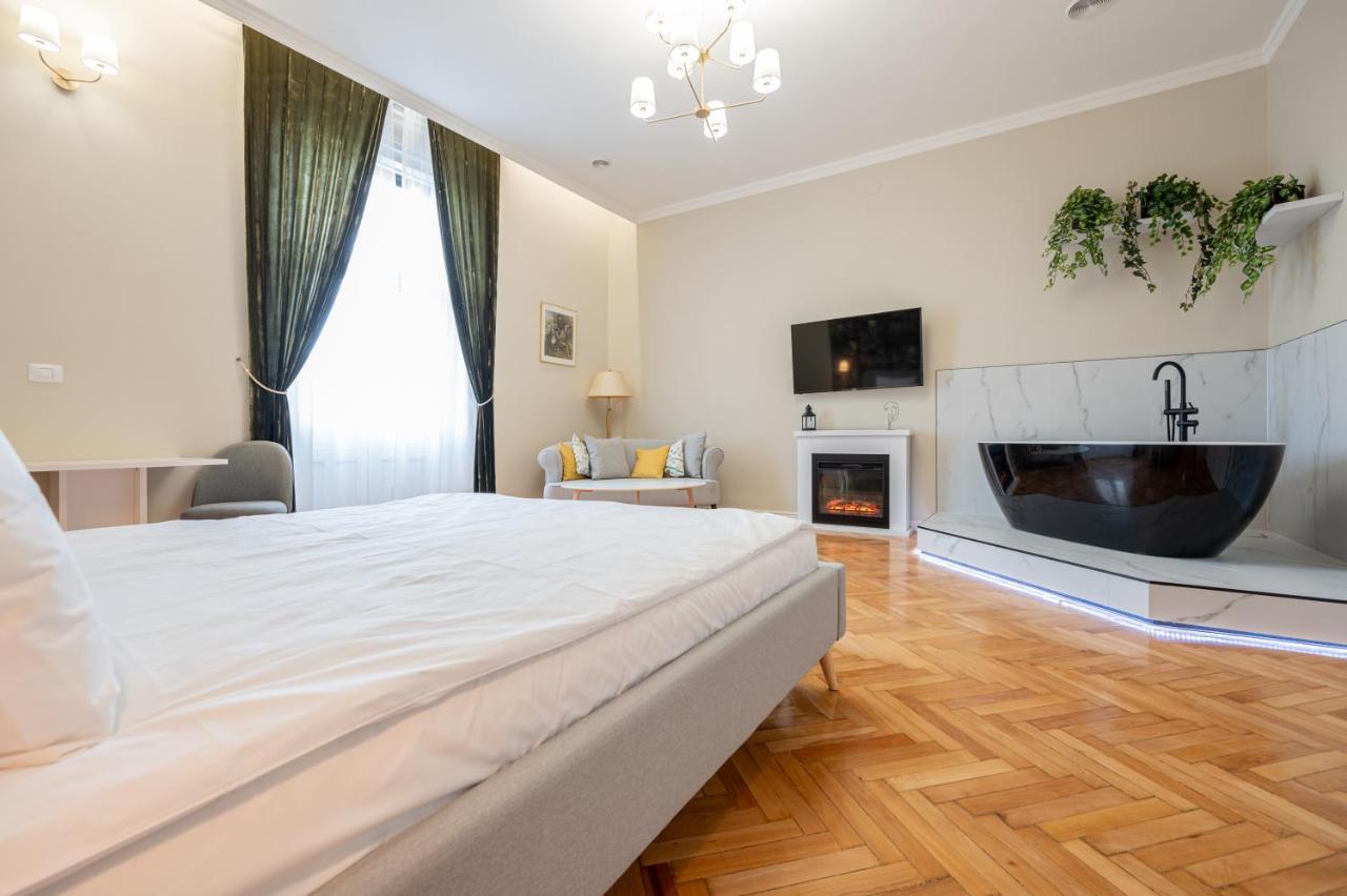 Central Park Apartments ออราแด ภายนอก รูปภาพ