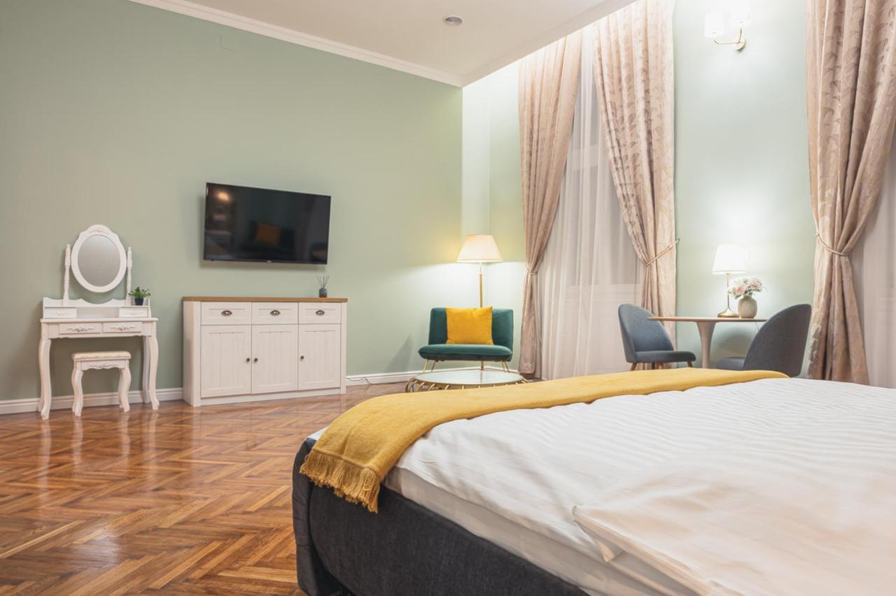 Central Park Apartments ออราแด ภายนอก รูปภาพ