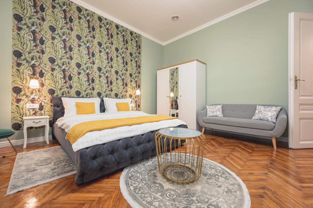 Central Park Apartments ออราแด ภายนอก รูปภาพ